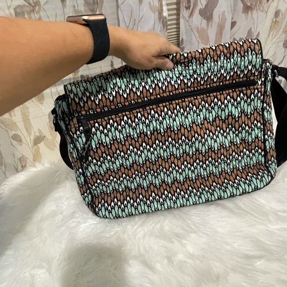 VERA BRADLEY MESSENGER/COMPUTER BAG SIERRA STREAM - Picture 6 of 7
